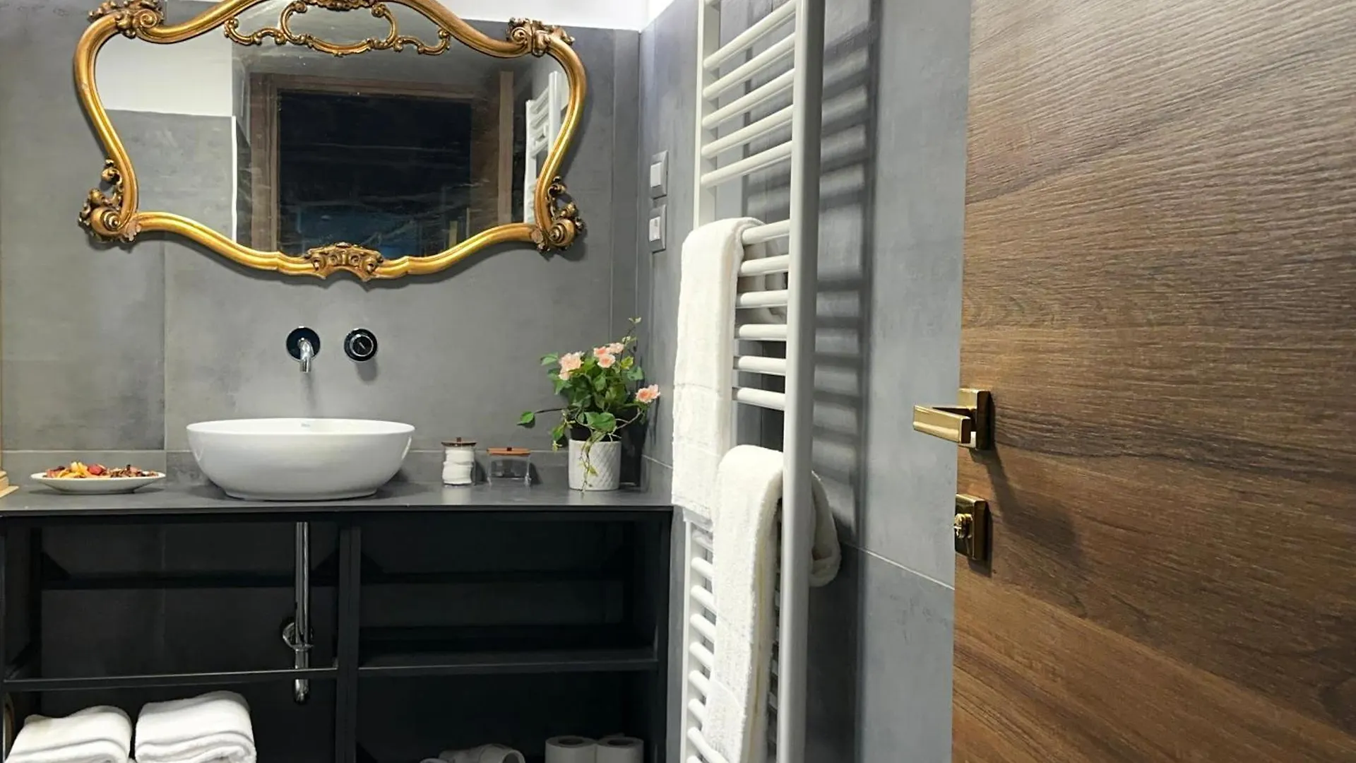 The Address Loft - Devotion Apartamento Budapeste
